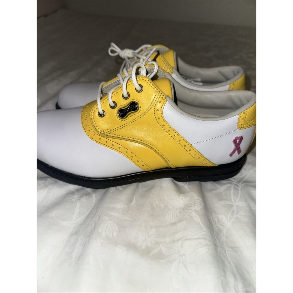footjoy‎ myjoys golf shoes Women's White/yellow 6M Rare Breast Cancer Logo